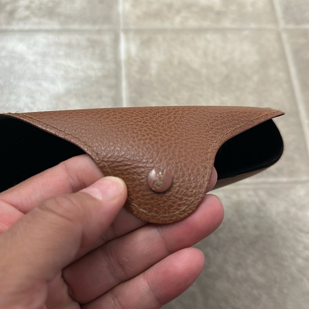 Ray-Ban Sunglasses Case - Picture 6 of 6